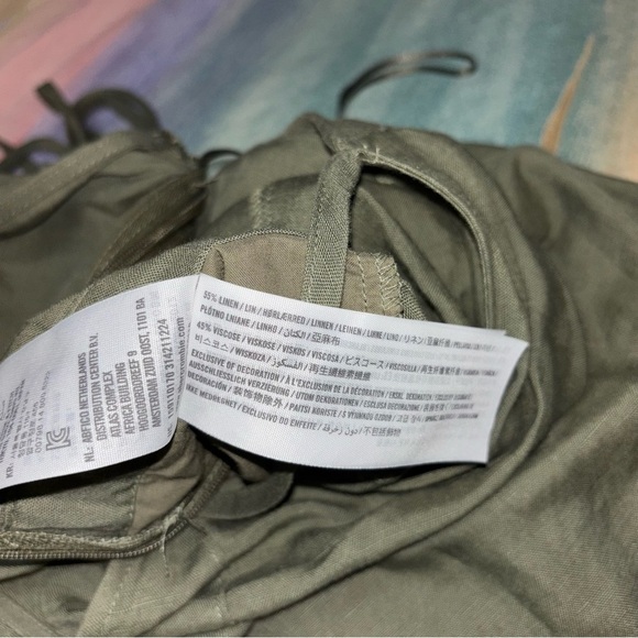 ABERCROMBIE & FITCH green LINEN BLEND JUMPSUIT HAS WIDE CROPPED LEG size - Picture 8 of 10